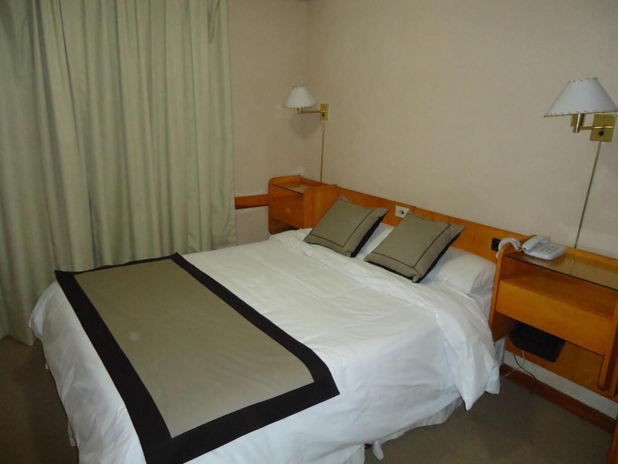 Hotel Rayentray Tehuelche Esquel Kültér fotó